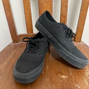 All black Vans Era size 8